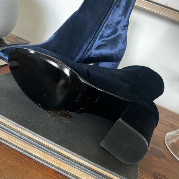 BALENCIAGA SIZE 38 ‘VILLE' VELVET CHUNKY HEEL BOOTIE - Picture 3 of 9